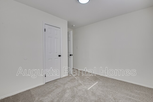 Building Photo - 3110 Arcadia Dr