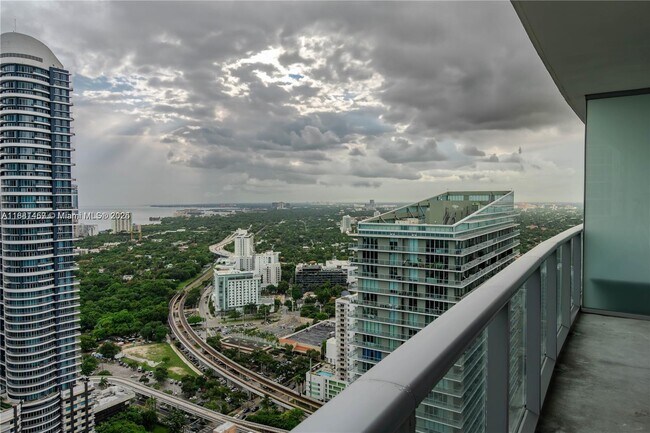 Building Photo - 1100 S Miami Ave