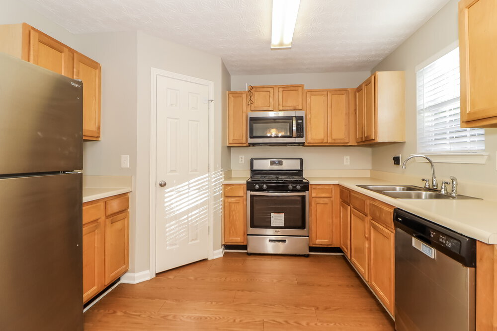 Building Photo - 348 Springbottom Ct SE