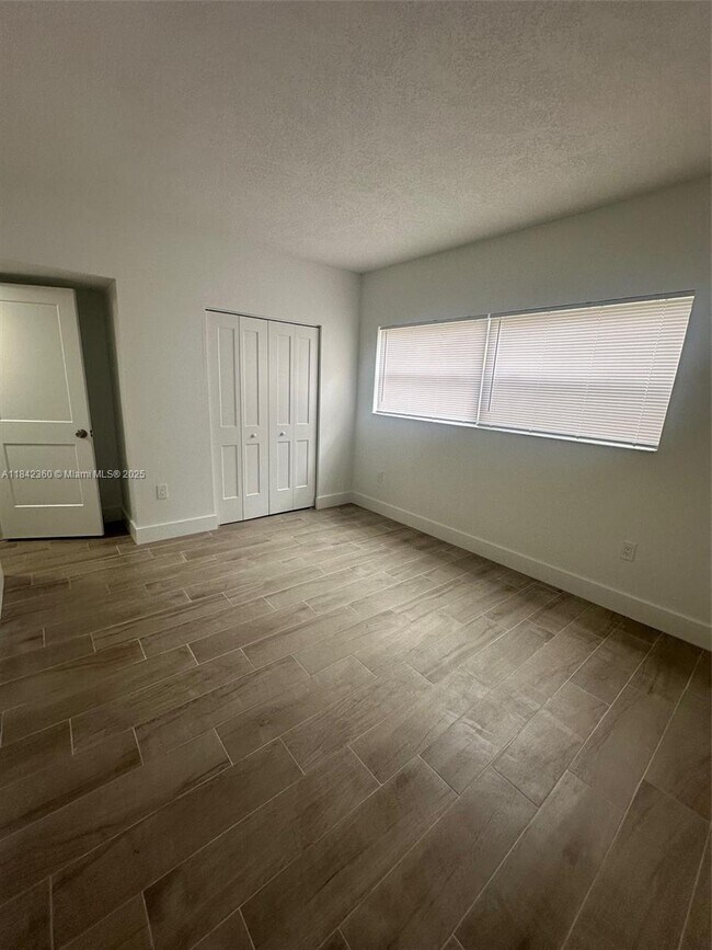 Building Photo - 15689 SW 73rd Cir Terrace