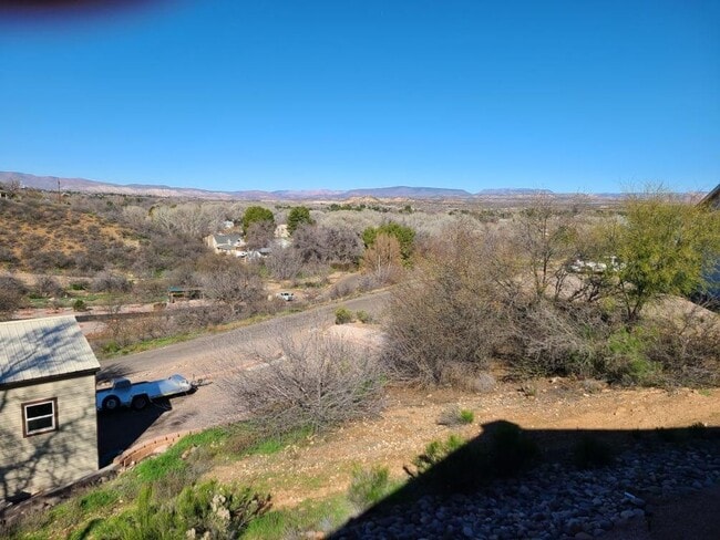 Building Photo - Cottonwood Area/ One-time leasing $1600.00 includes utilities.