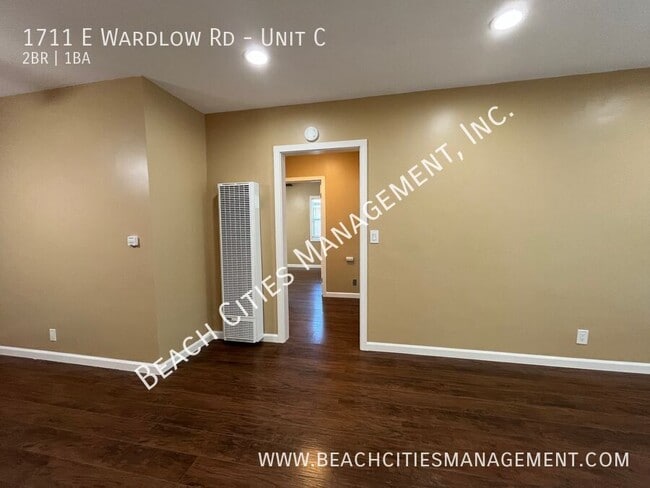 Building Photo - 1711 E Wardlow Rd