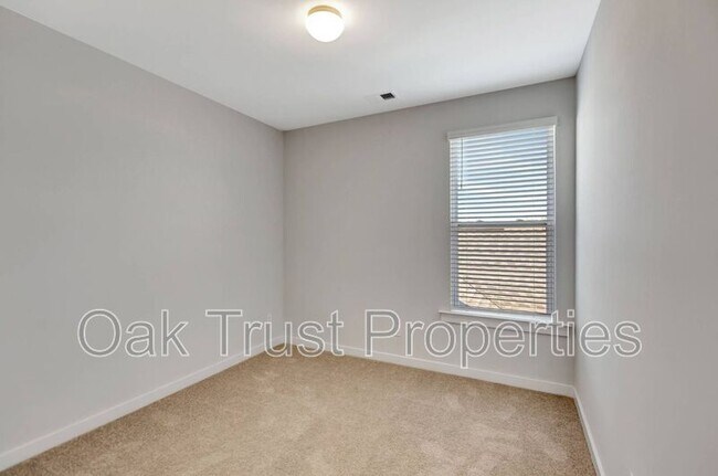 Building Photo - 113 Summer Tanager Dr
