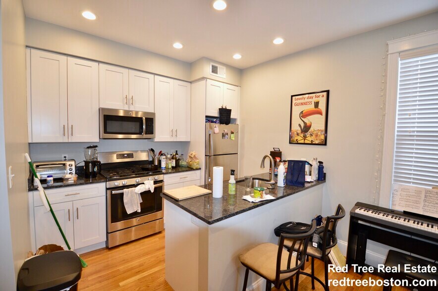 Building Photo - 405 S Huntington Ave
