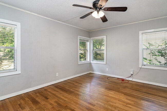 Building Photo - 7802 Morton St