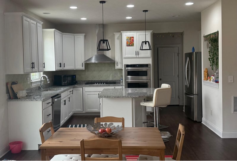 Building Photo - 10054 Viburnum Dr