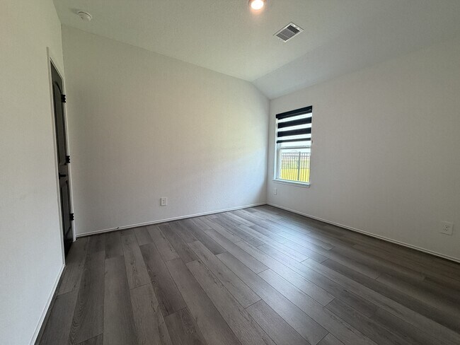 Building Photo - 3101 Emerald Ocean Dr
