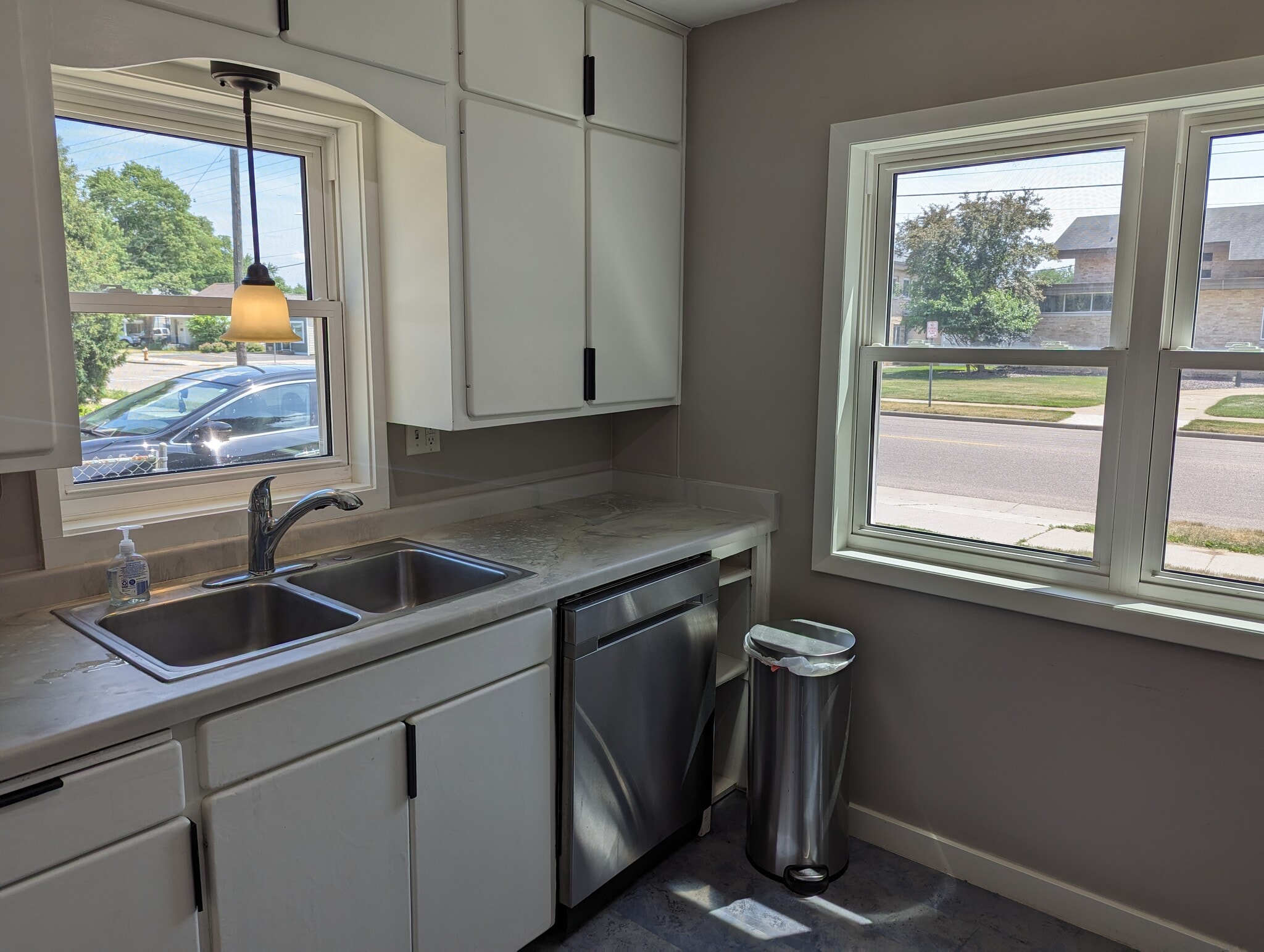 Kitchen - 1231 Chestnut St