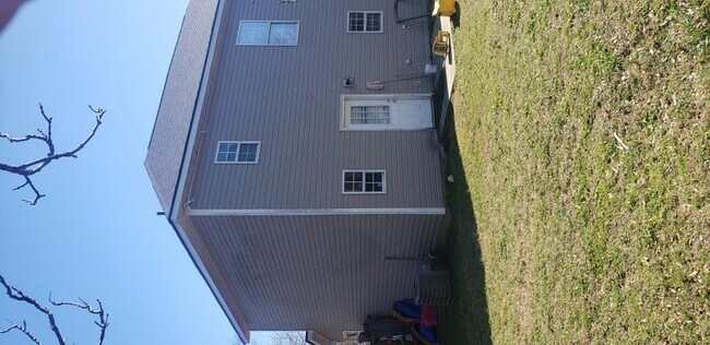 Building Photo - 827 GA-72