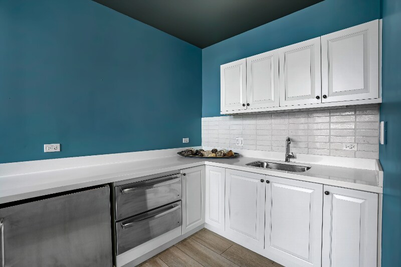 Building Photo - 195 W Superior St