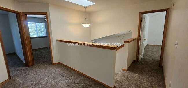 Building Photo - 22607 SE 287th Pl