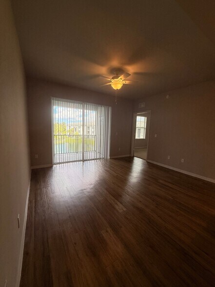 Building Photo - 3335 Grant Cove Cir