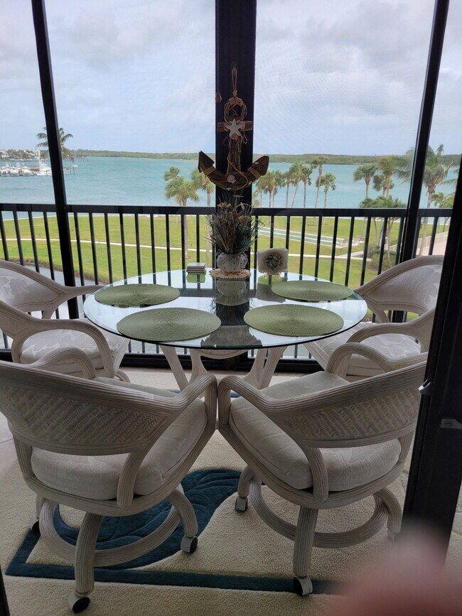 Building Photo - 200 Intracoastal Pl