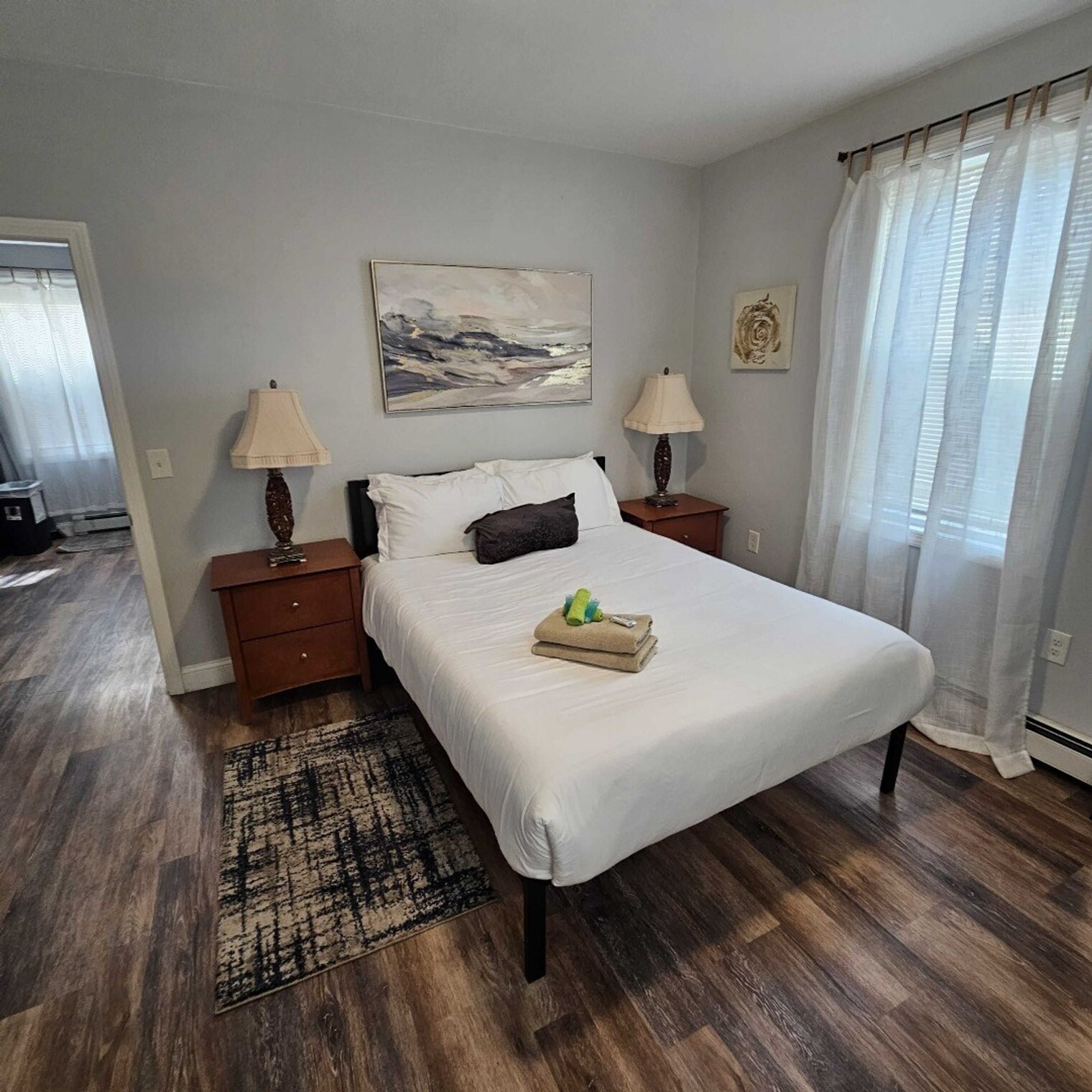 Building Photo - 346 Admiral St