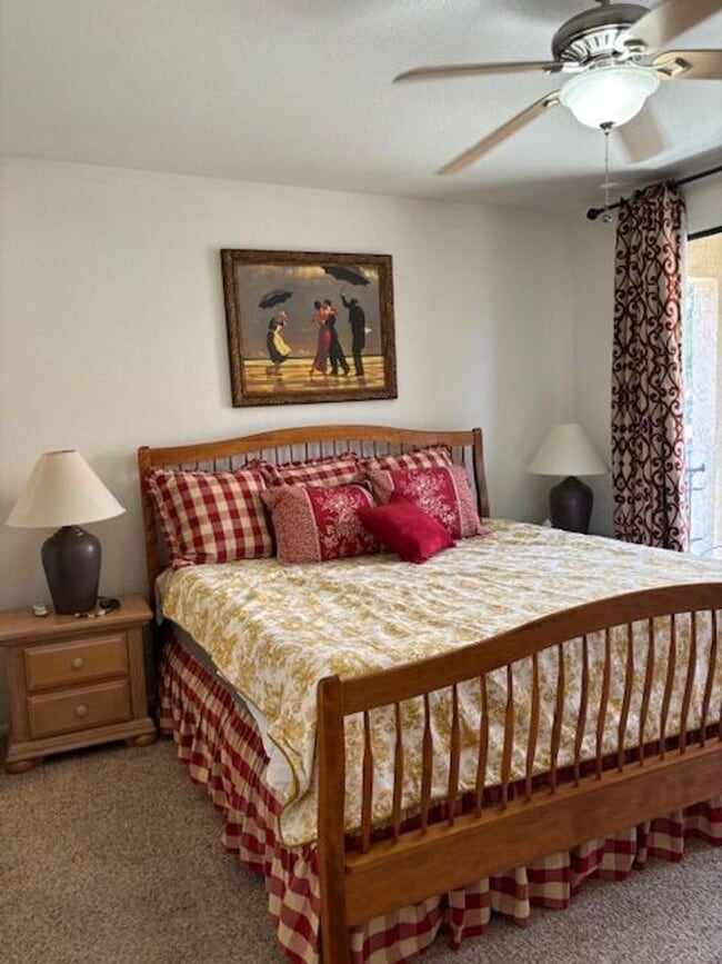 Building Photo - Two bedroom condo