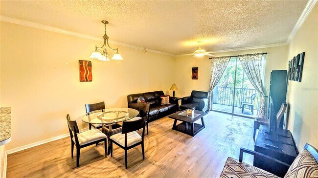 Building Photo - 5711 Bentgrass Dr