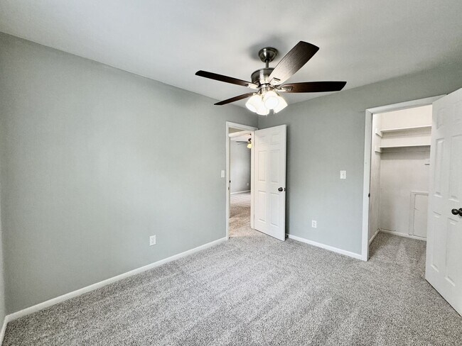 Building Photo - Updated & Ready For You On 12-05-25! A Pet-Friendly Home w/Attached Garage, All Appliances Convey...