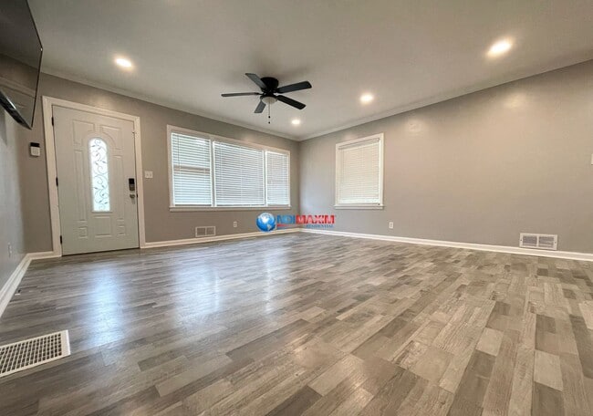 Building Photo - Newly RENOVATED ranch in Decatur