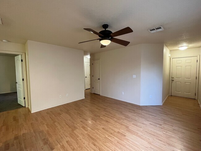 Building Photo - 9690 W Portola Dr