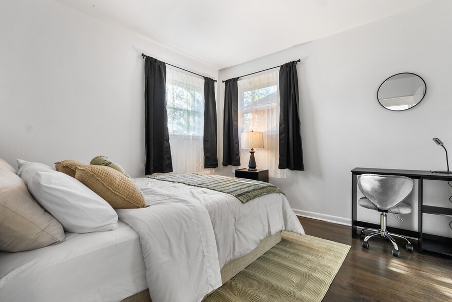 Building Photo - 124 S 9th St