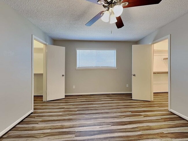 Building Photo - 8322 Autumn Willow Dr