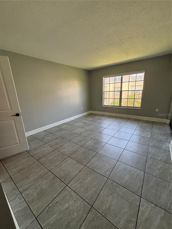 Building Photo - 10280 Imperial Point Dr W