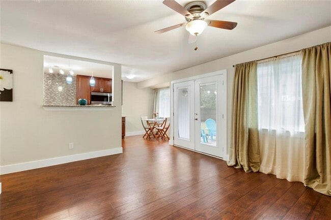 Building Photo - 6101 Harwin Ln