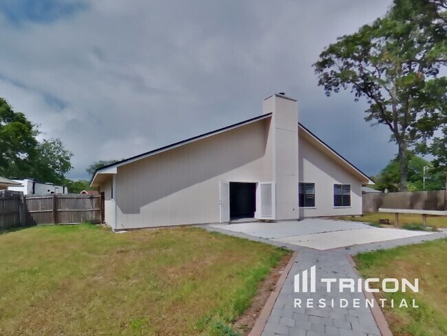 Building Photo - 12178 Rochford Ln