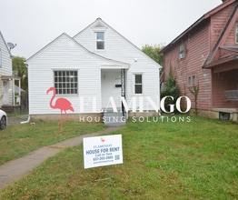 Building Photo - 2048 Rustic Rd