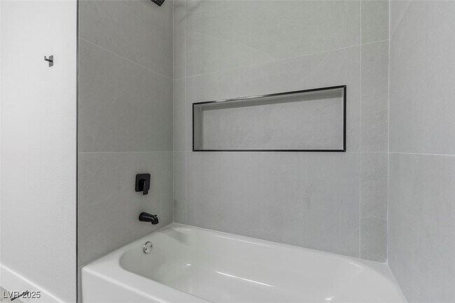 Building Photo - 3517 Rio Robles Dr