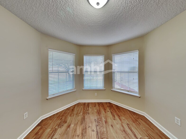 Building Photo - 1299 Highfield Ln