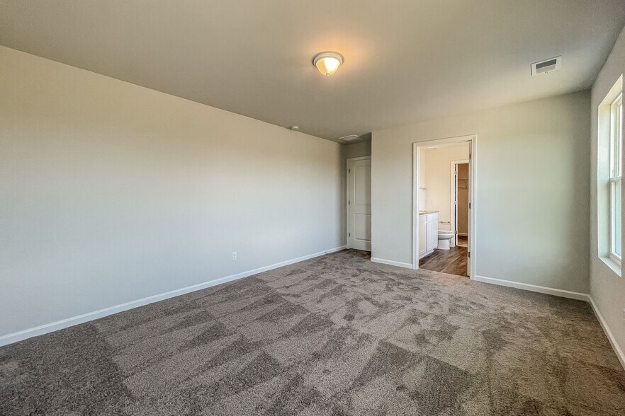 Building Photo - 72 Tondee Wy