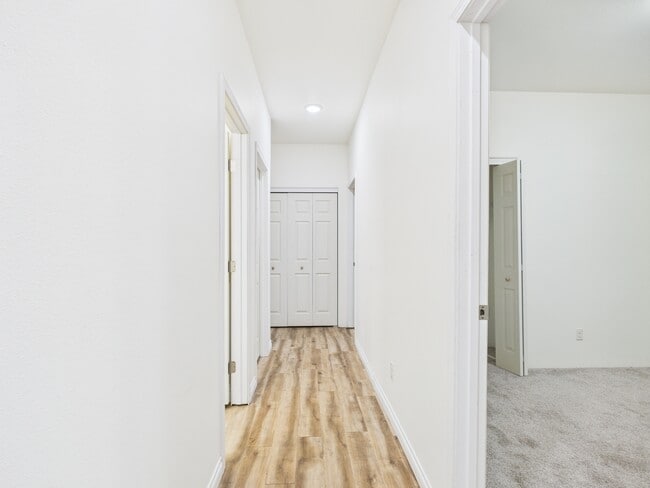 Building Photo - 835 Marquette Loop