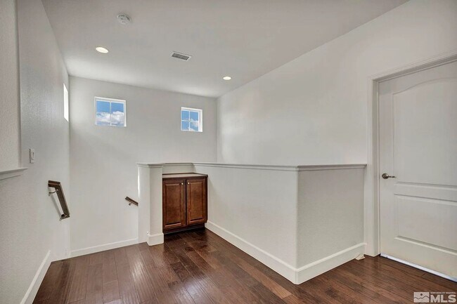 Building Photo - 10345 Rollins Dr