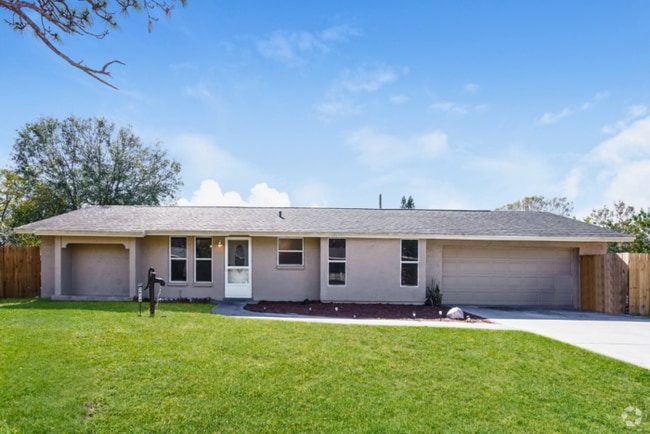 Building Photo - 3834 San Luis Dr