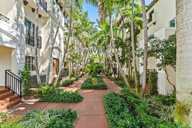 Building Photo - 1910 Coastal Bay Blvd