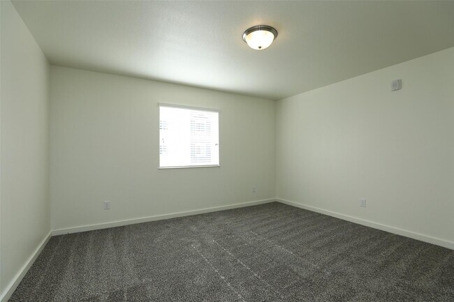 Building Photo - 21155 Gosling Rd