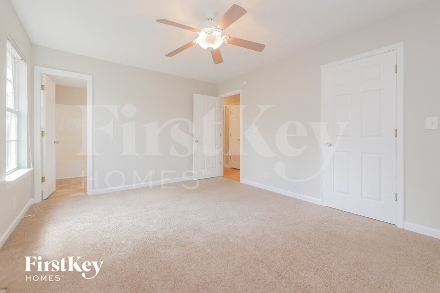 Building Photo - 671 Rocky Point Rd