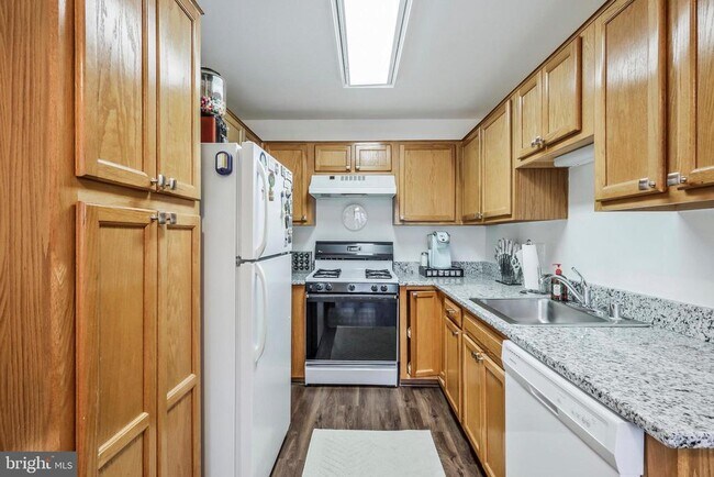 Building Photo - 9259 Cardinal Forest Ln