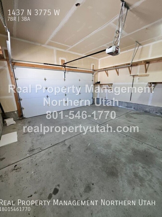 Building Photo - 1437 N 3775 W