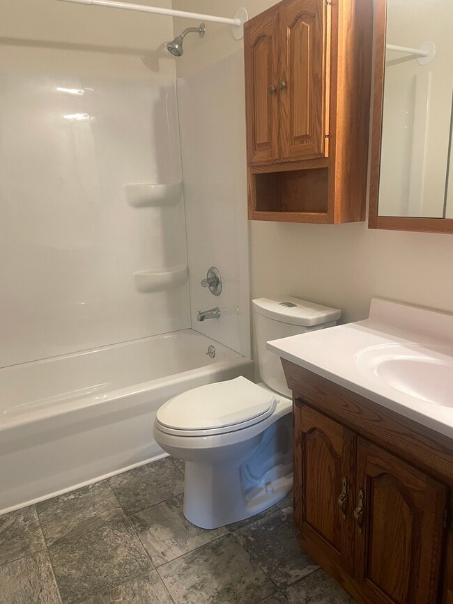 Building Photo - 425 8th Ave NE