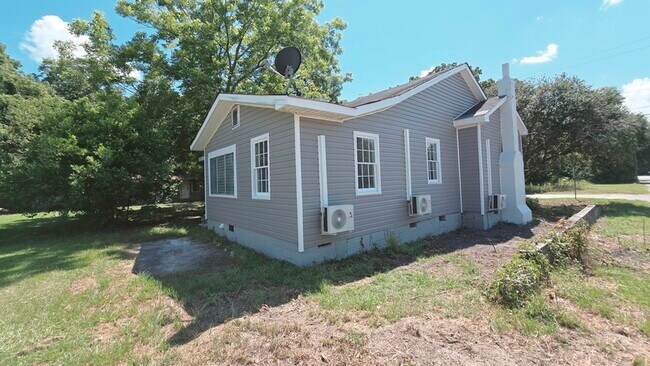 Building Photo - 159 Poplar Ave