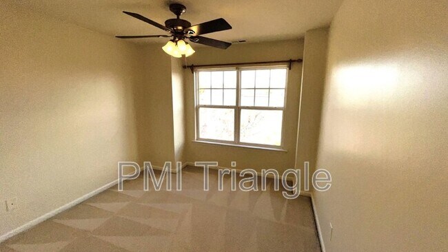 Building Photo - 316 Linden Park Ln