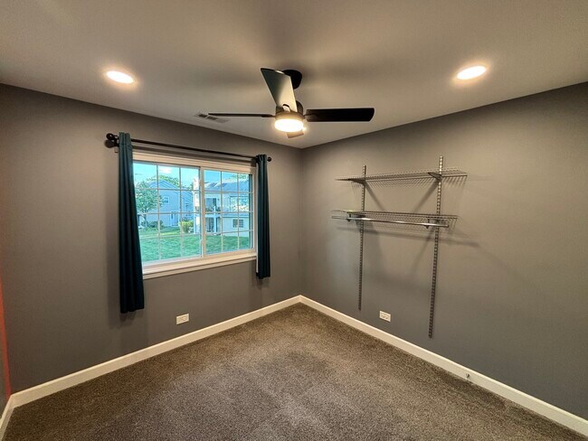 Building Photo - 2114 Southwind Cir