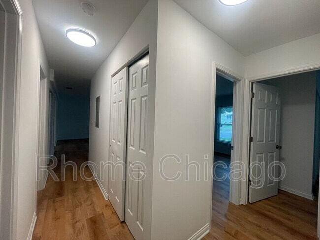 Building Photo - 7984 Ramsgate Cir N