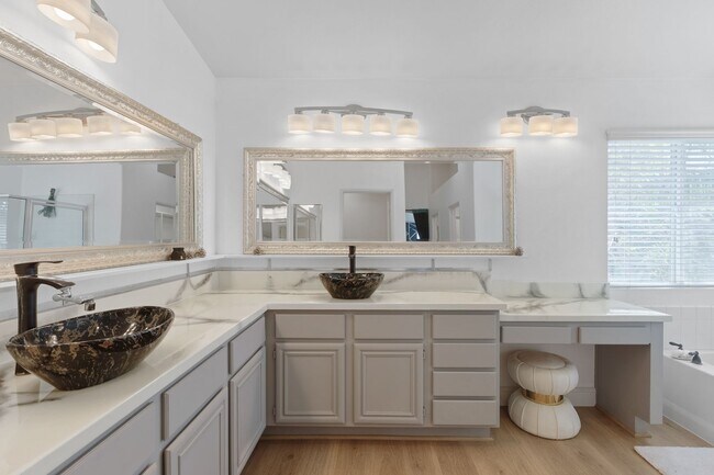 Building Photo - 26523 Starling Ct