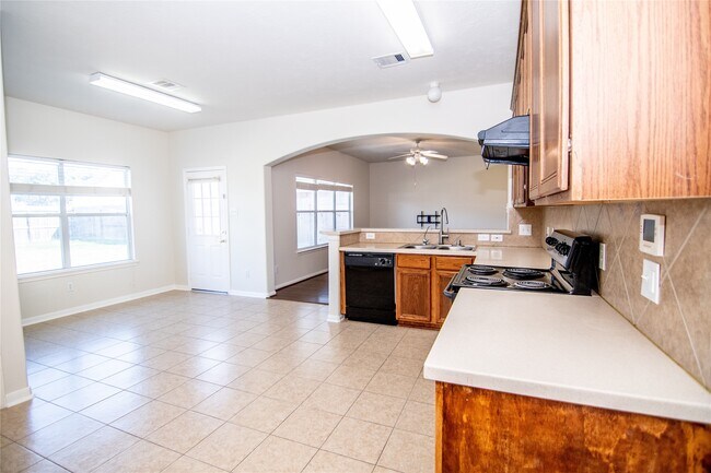 Building Photo - 25914 Chapman Falls Dr