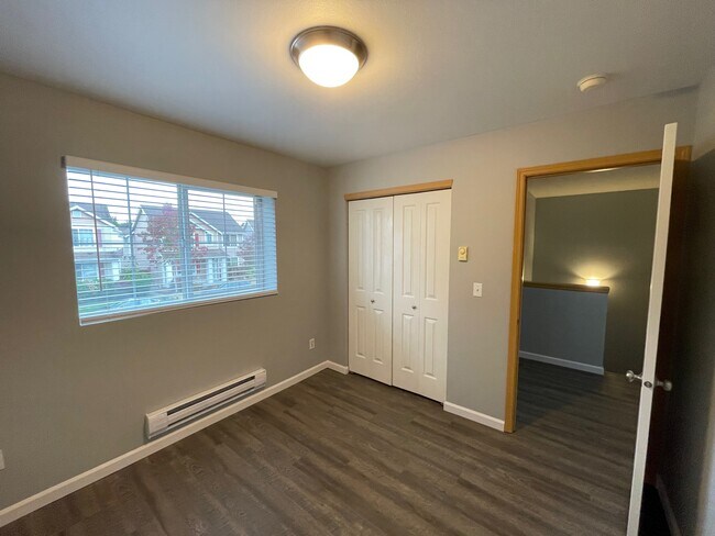 Front Bedroom - 28120 239th Plz SE