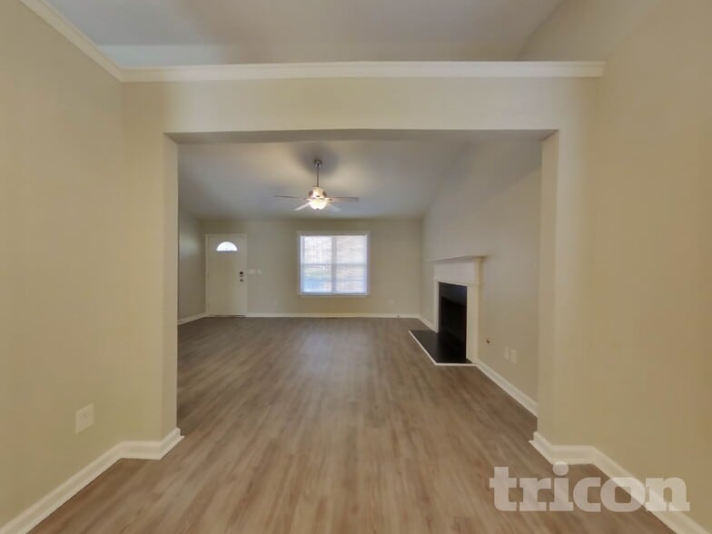 Building Photo - 45 Cedars Glen Way