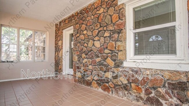 Building Photo - 7320 Dale Rd